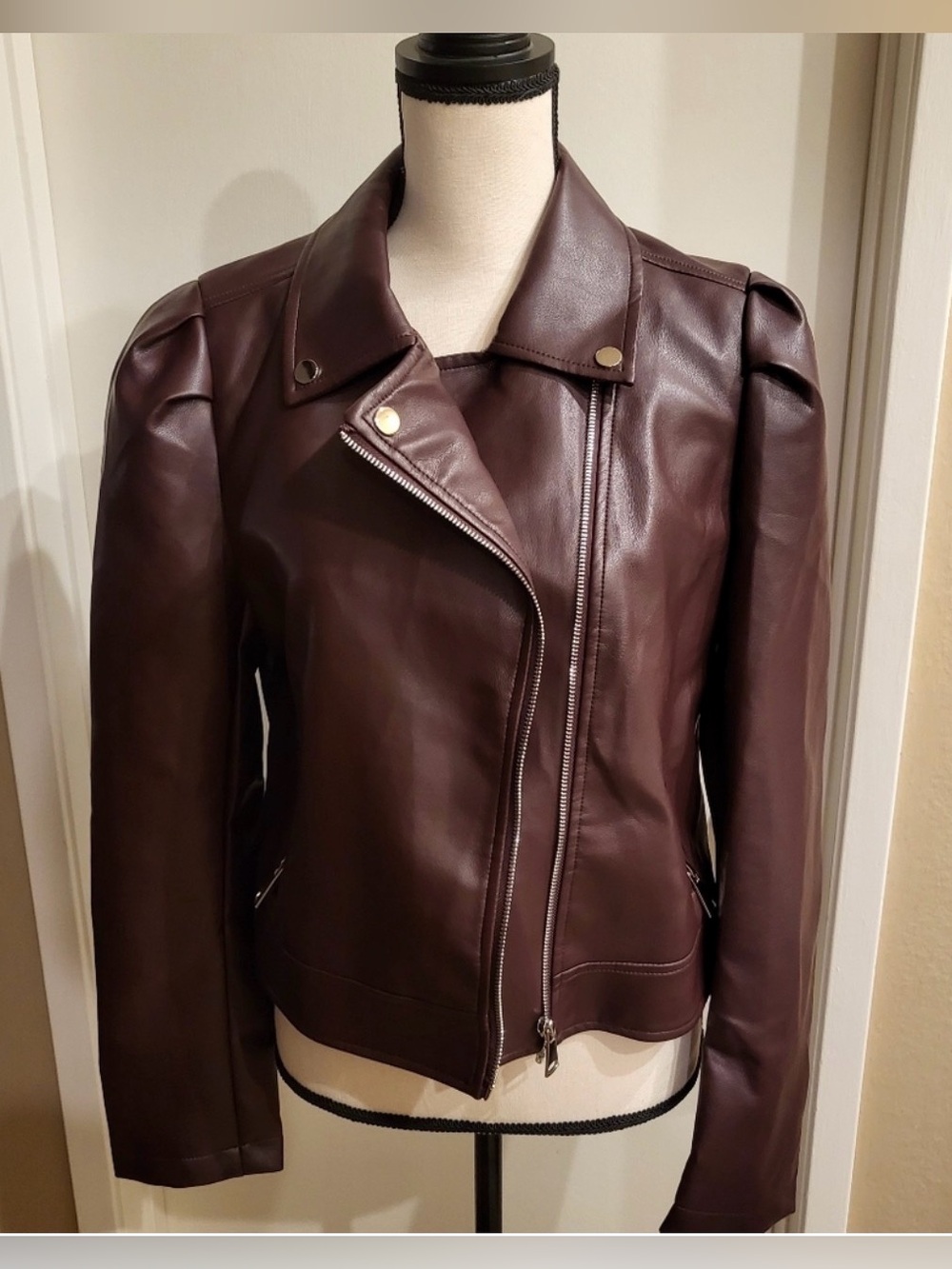 Laundry by Shelli Segal pleather motor jacket in dark burgundy/maroon colour